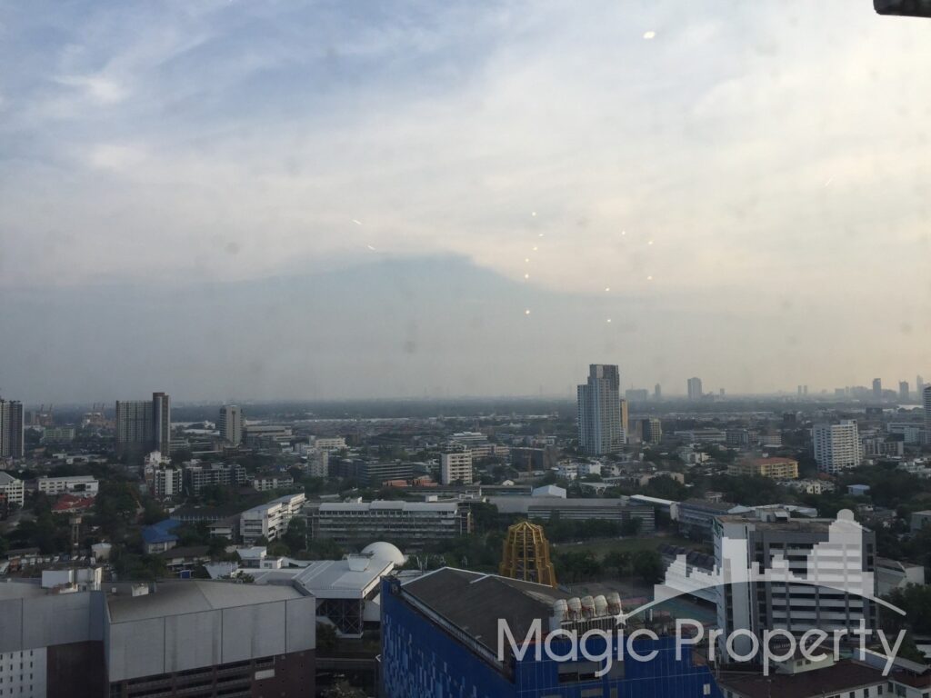 1 Bedroom For Rent in RHYTHM Ekkamai Condominium(MGP1159), Khlong Tan Nuea, Watthana, Bangkok. Near BTS Ekkamai 400 Meters