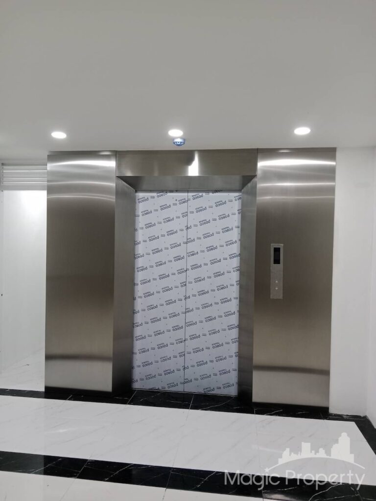 Property Image – Commercial Building Soi Lat Phrao 87 For Sale