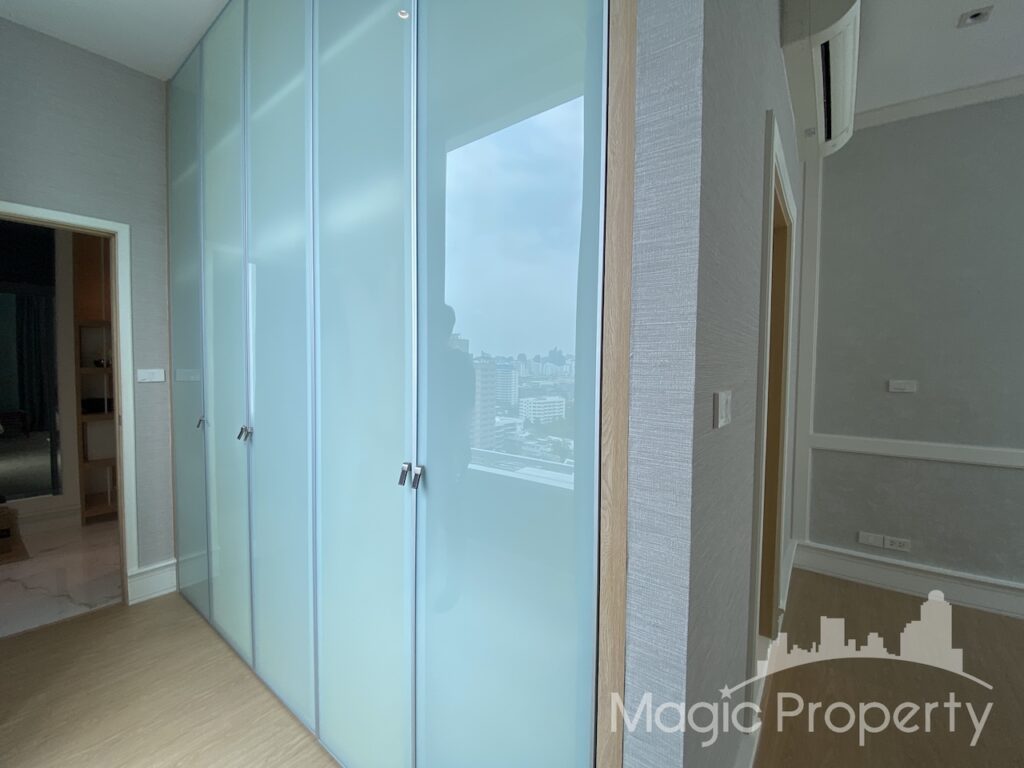 Property Image – Eight Thonglor Residence