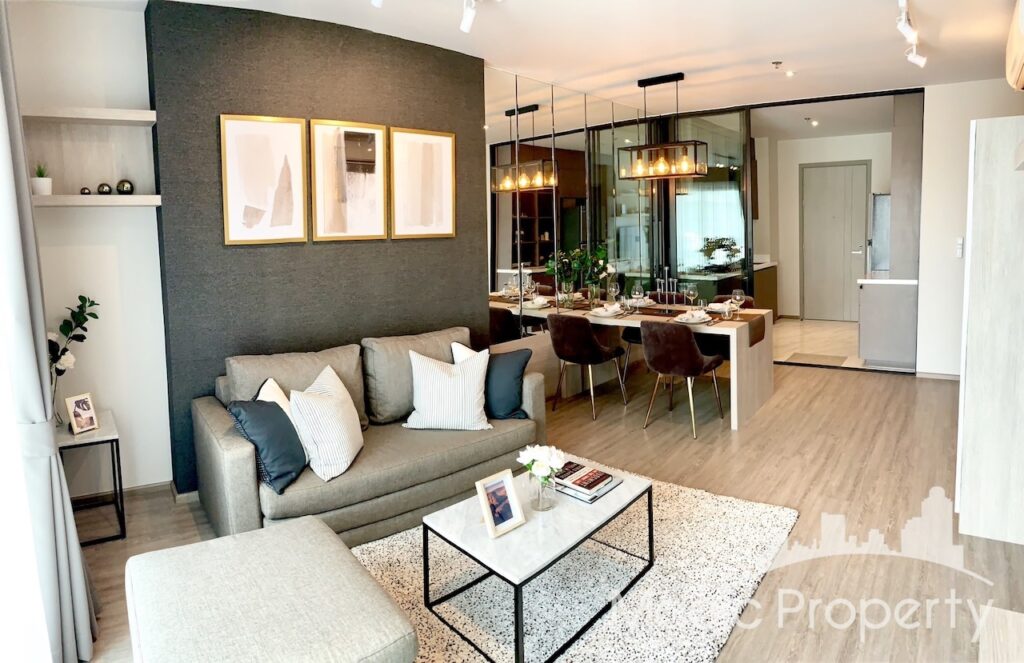 2 Bedroom For Rent in RHYTHM Ekkamai Condominium(MGP1174), Khlong Tan Nuea, Watthana, Bangkok. Near BTS Ekkamai 400 Meters