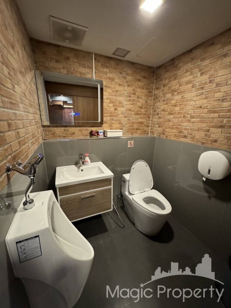 Property Image – Commercial Space Park Avenue