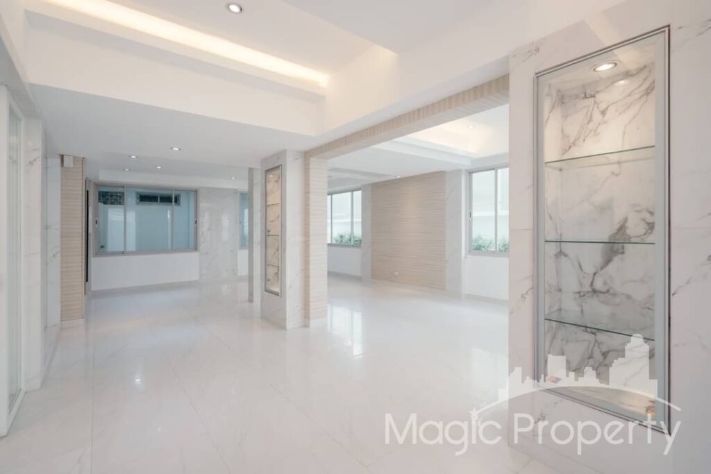 Property Image – Townhouse Soi Sukhumvit 15