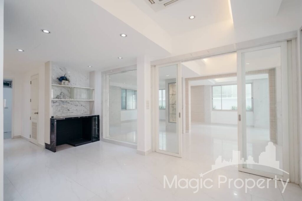 Property Image – Townhouse Soi Sukhumvit 15