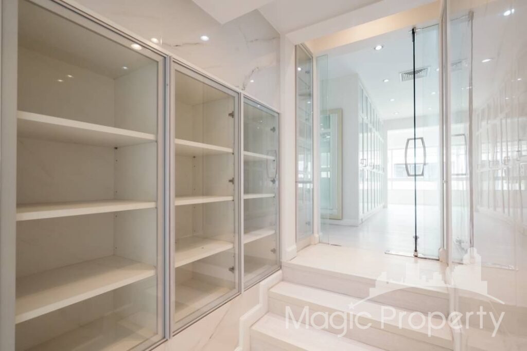 Property Image – Townhouse Soi Sukhumvit 15