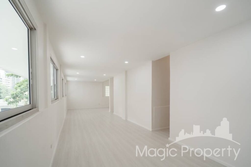 Property Image – Townhouse Soi Sukhumvit 15