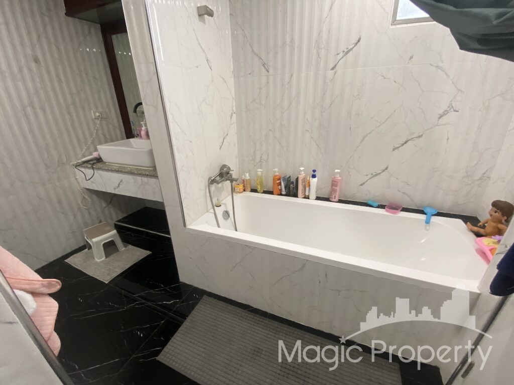 Property Image – Tai Ping Towers