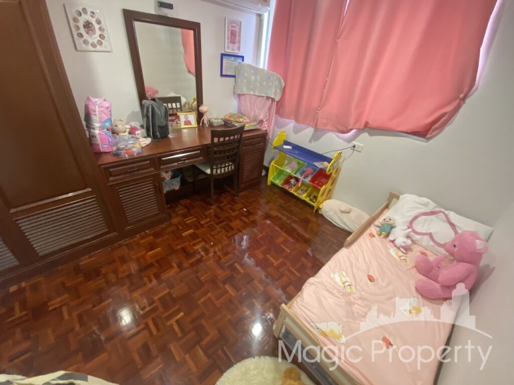 Property Image – Tai Ping Towers