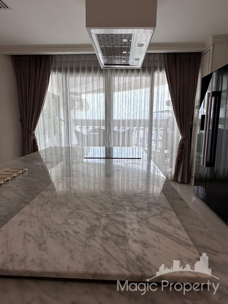 Property Image – State Tower Condominium