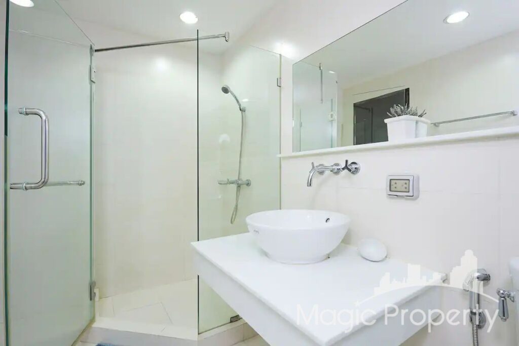 Property Image – The Address Sukhumvit 42