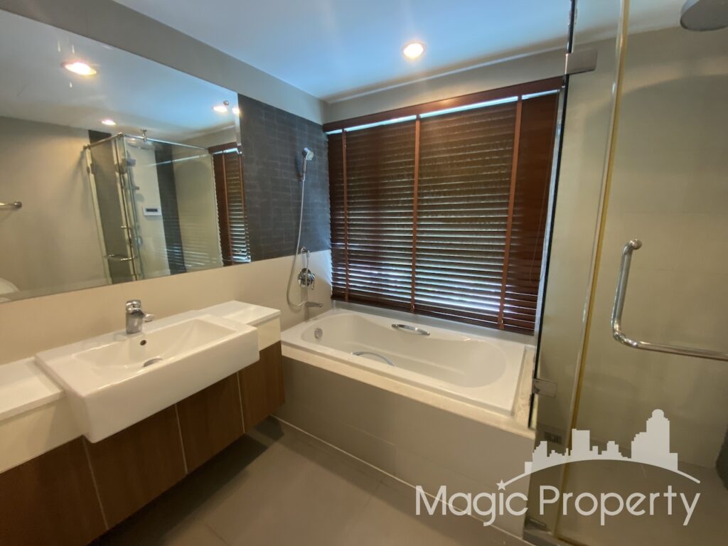 Property Image – The Crest Sukhumvit 49