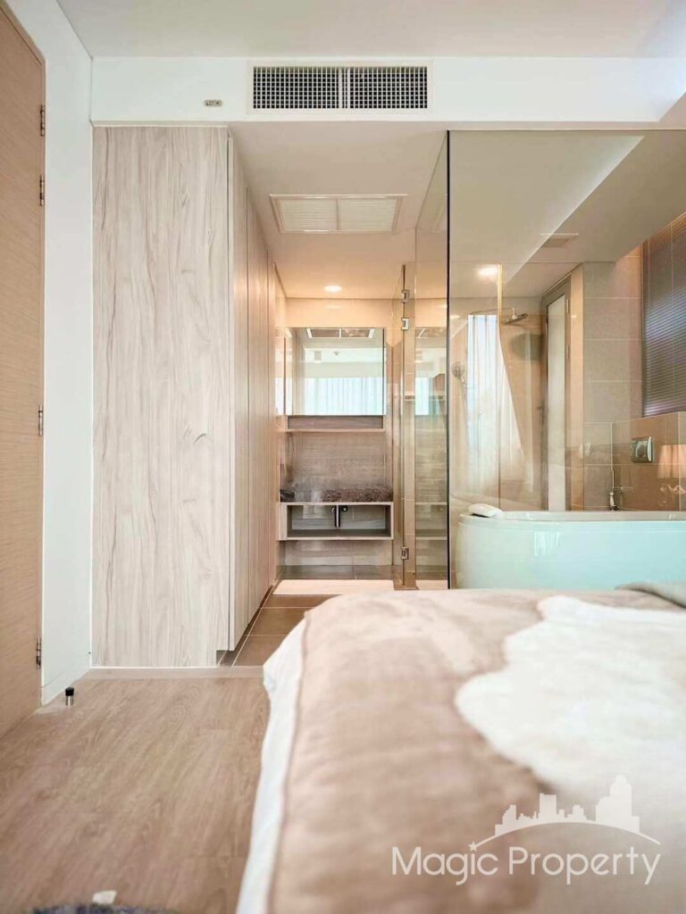 Property Image – Siamese Thirty Nine