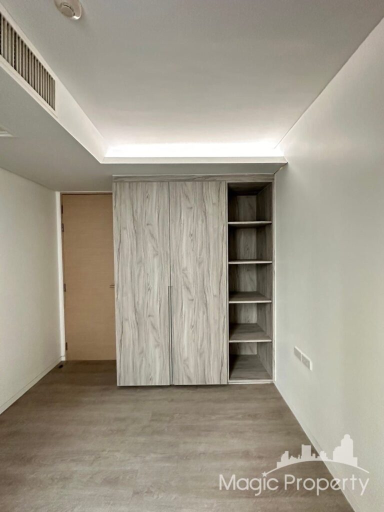 Property Image – Siamese Thirty Nine