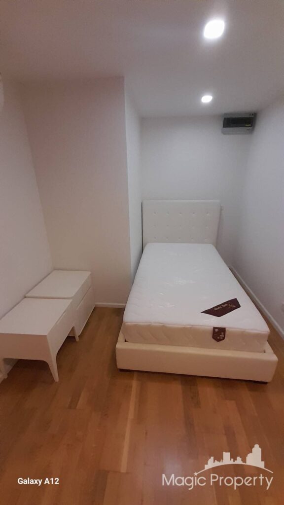 Property Image – 15 Sukhumvit Residences