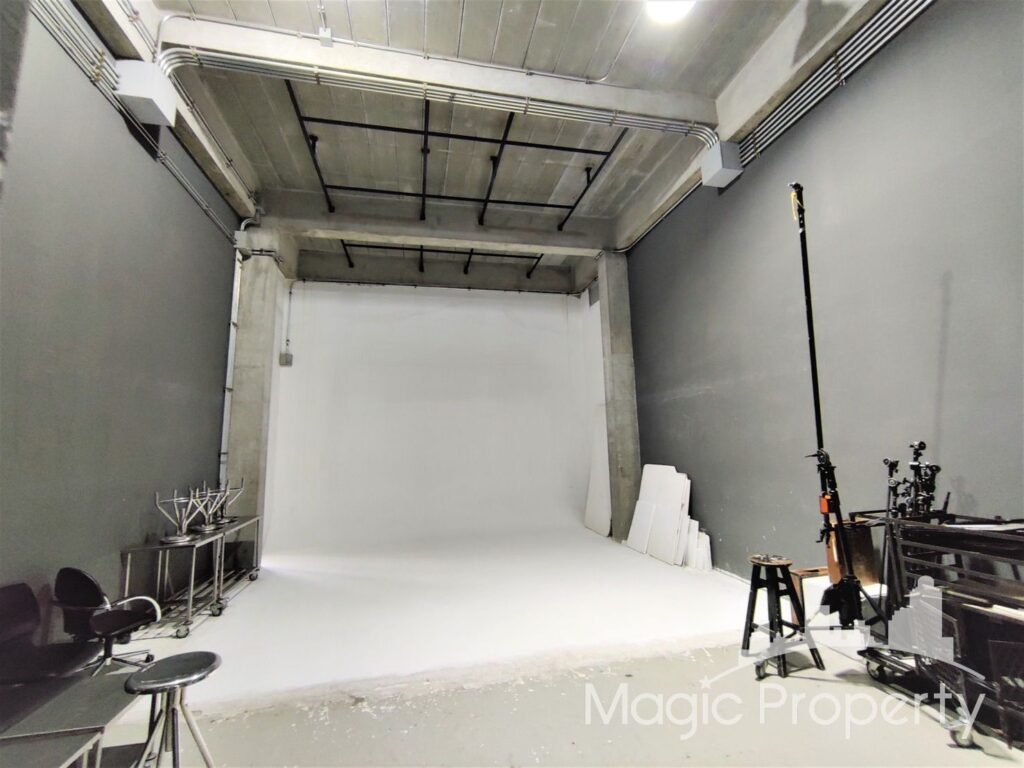 Property Image – Commercial Building Pridi Banomyong 14 For Sale