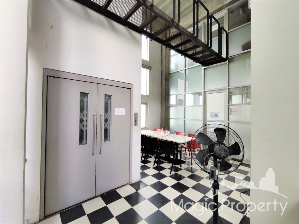 Property Image – Commercial Building Pridi Banomyong 14 For Sale