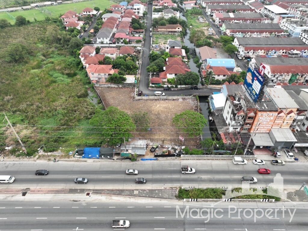Property Image – Land for Sale on Kanchanaphisek Road
