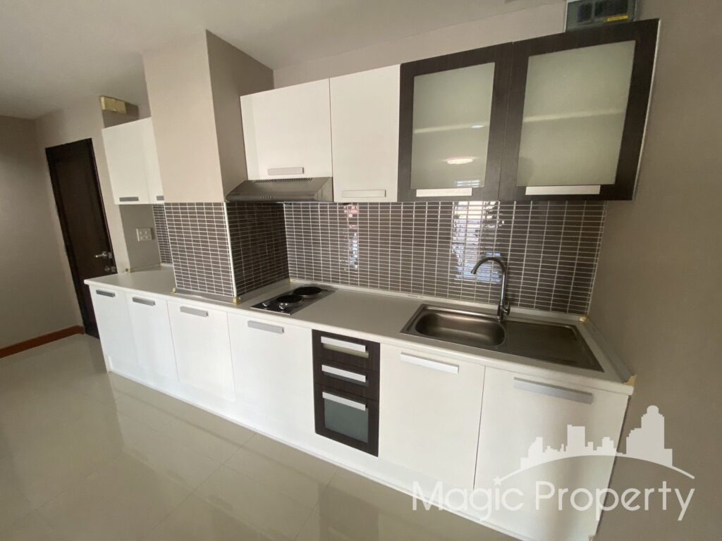 Le cosi Condominium 1 Bedroom For Sale Property Code MGP1274 1 Bedroom 1 Bathroom, Size 53.54 Sqm. Partly furnished and 1 Car Park Sale Price 2,290,000.THB