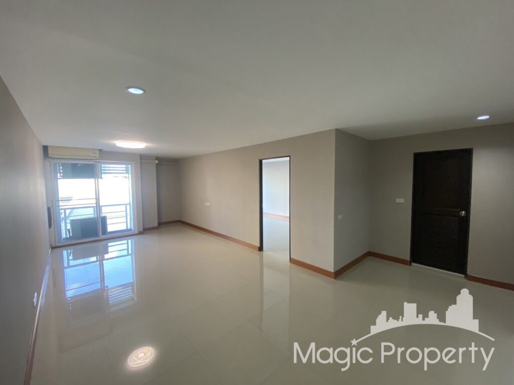 Le cosi Condominium 1 Bedroom For Sale Property Code MGP1274 1 Bedroom 1 Bathroom, Size 53.54 Sqm. Partly furnished and 1 Car Park Sale Price 2,290,000.THB