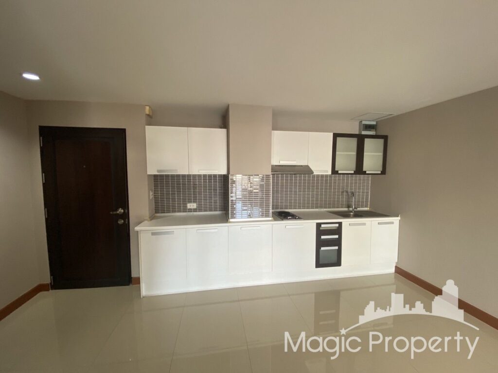 Le cosi Condominium 1 Bedroom For Sale Property Code MGP1274 1 Bedroom 1 Bathroom, Size 53.54 Sqm. Partly furnished and 1 Car Park Sale Price 2,290,000.THB