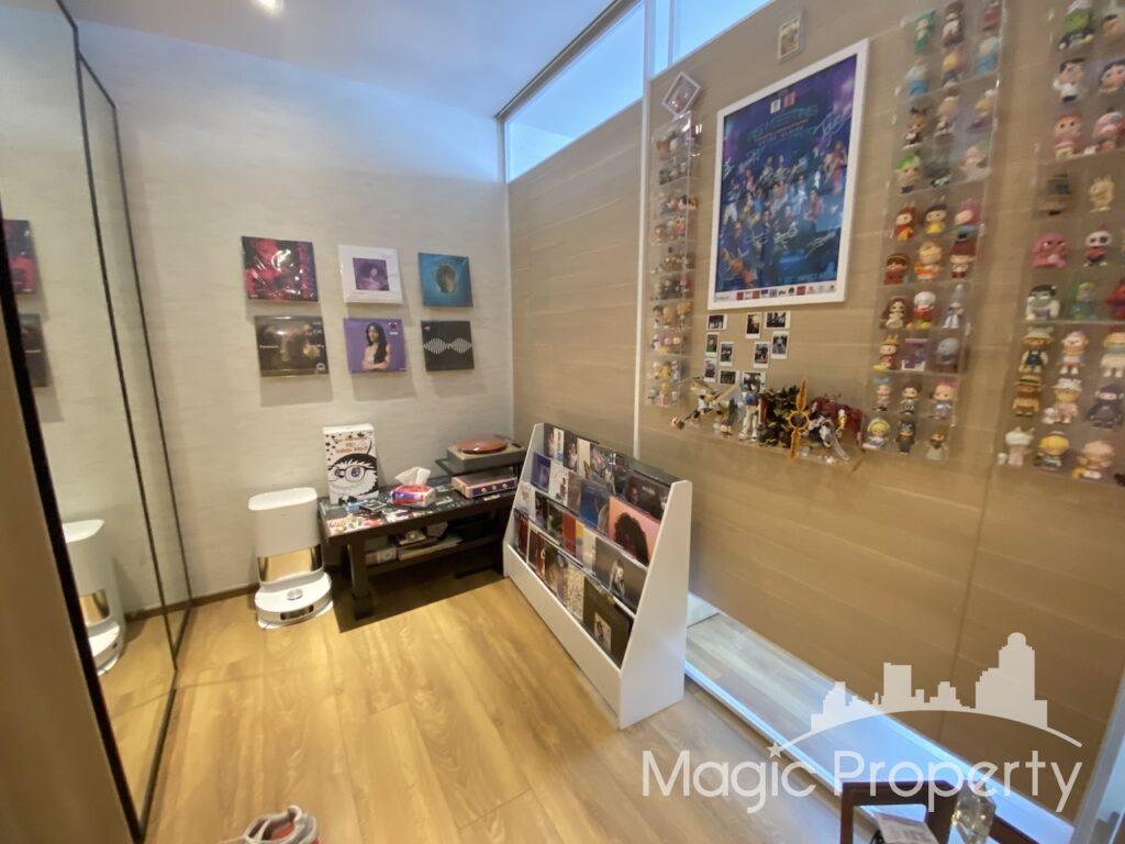 Property Image – Park Origin Phrom Phong