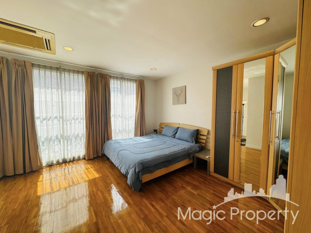 Property Image – Baan Klang Krung Thonglor