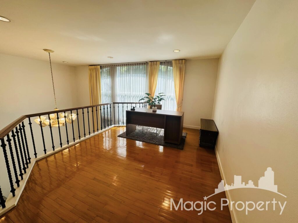 4 Bedrooms Townhouse For Rent in Baan Klang Krung Thonglor Property Code MGP1278