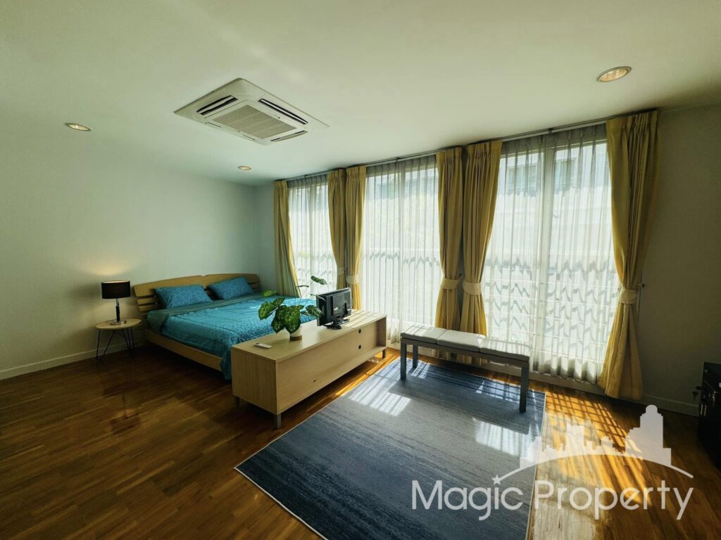 Property Image – Baan Klang Krung Thonglor