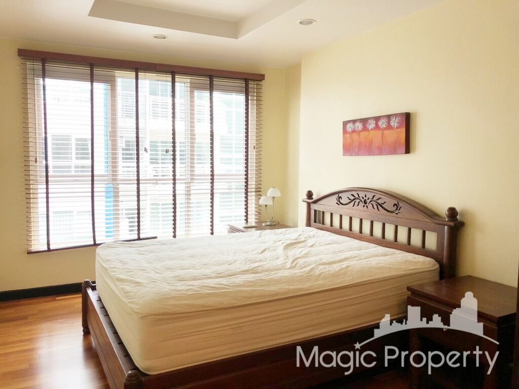 2 Bedroom Condominium For Sale in Avenue 61, Khlong Tan Nuea, Watthana, Bangkok 10110. Near BTS Ekkamai... | MGP1286