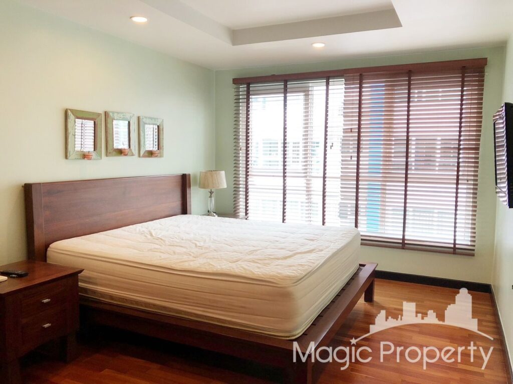 2 Bedroom Condominium For Sale in Avenue 61, Khlong Tan Nuea, Watthana, Bangkok 10110. Near BTS Ekkamai... | MGP1286