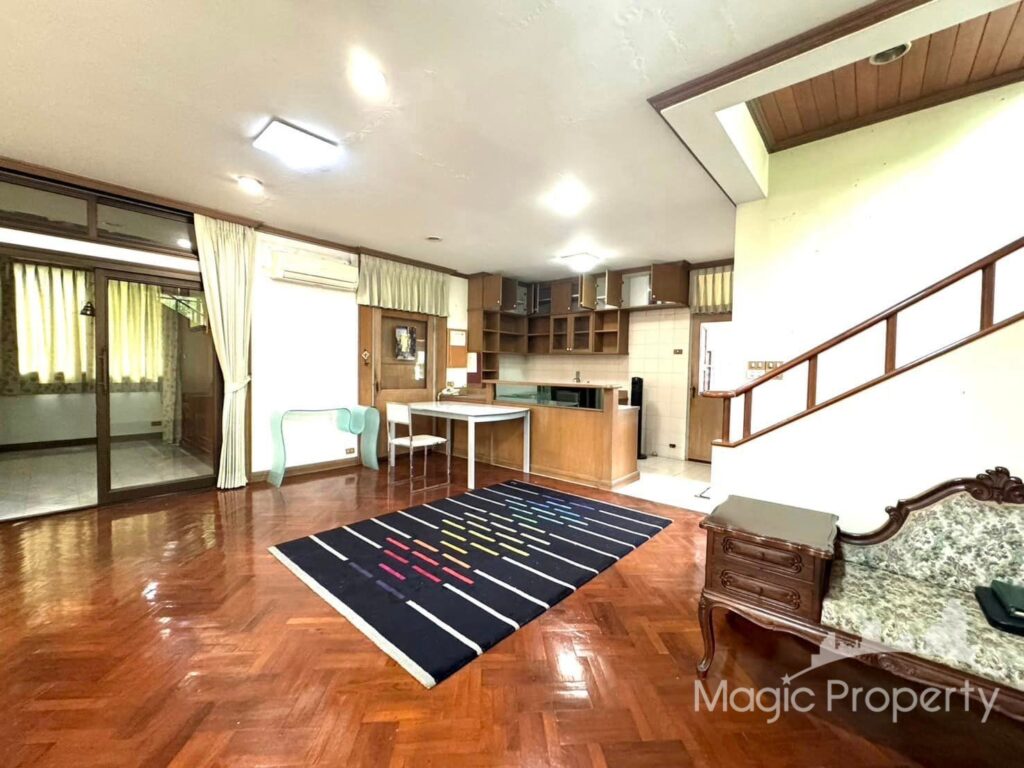 Property Image – Single House Ekkamai 28