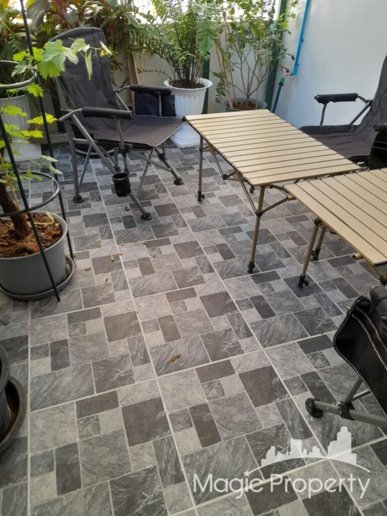 Property Image – Building For Sale in Soi Pradu