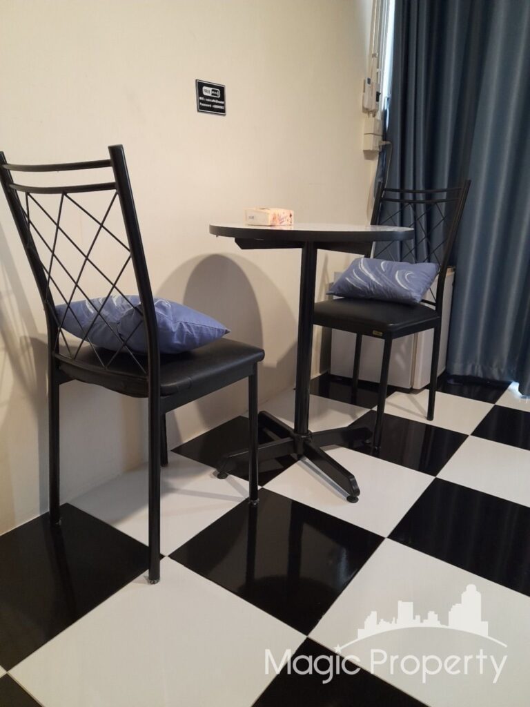 Property Image – Building For Sale in Soi Pradu