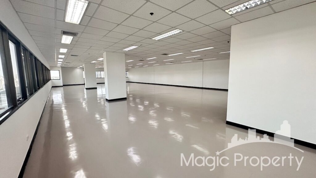 Property Image – Sorachai Building Office Space