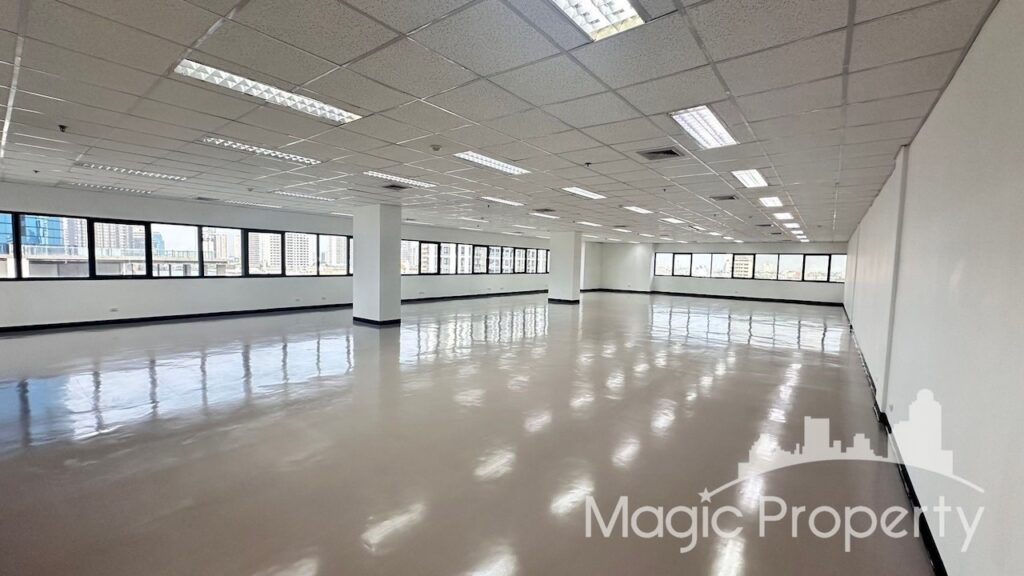Property Image – Sorachai Building Office Space