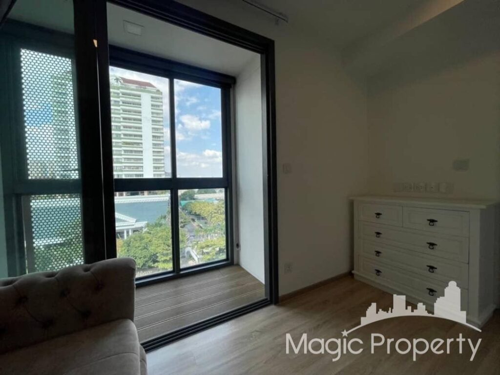 Property Image – Taka Haus Ekkamai 12