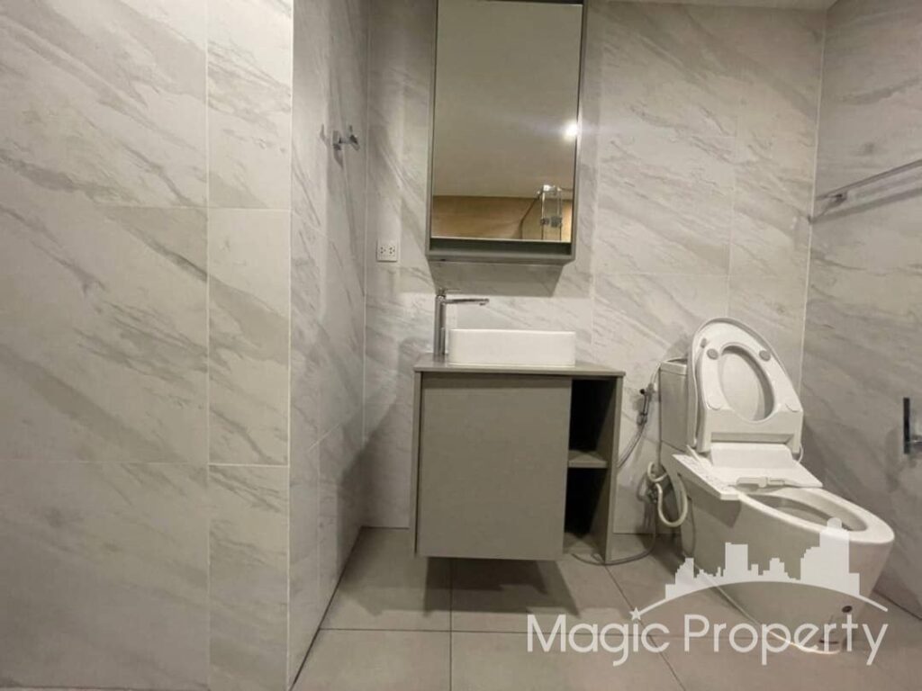 Property Image – Taka Haus Ekkamai 12