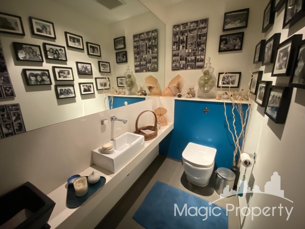 Property Image – The River Condominium