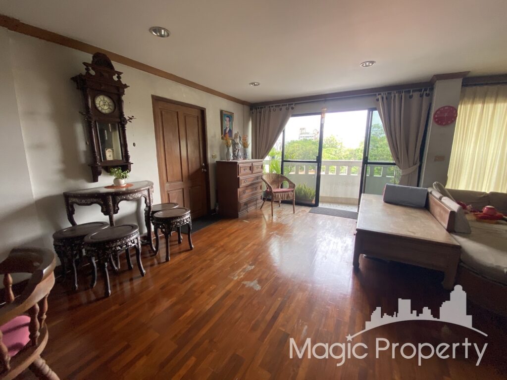 Property Image – Building For Sale in Ekkamai soi 10