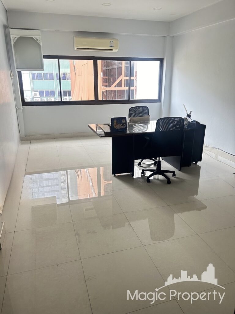 Property Image – 5 Floors Commercial Building for Sale Bang Kapi, Huai Khwang