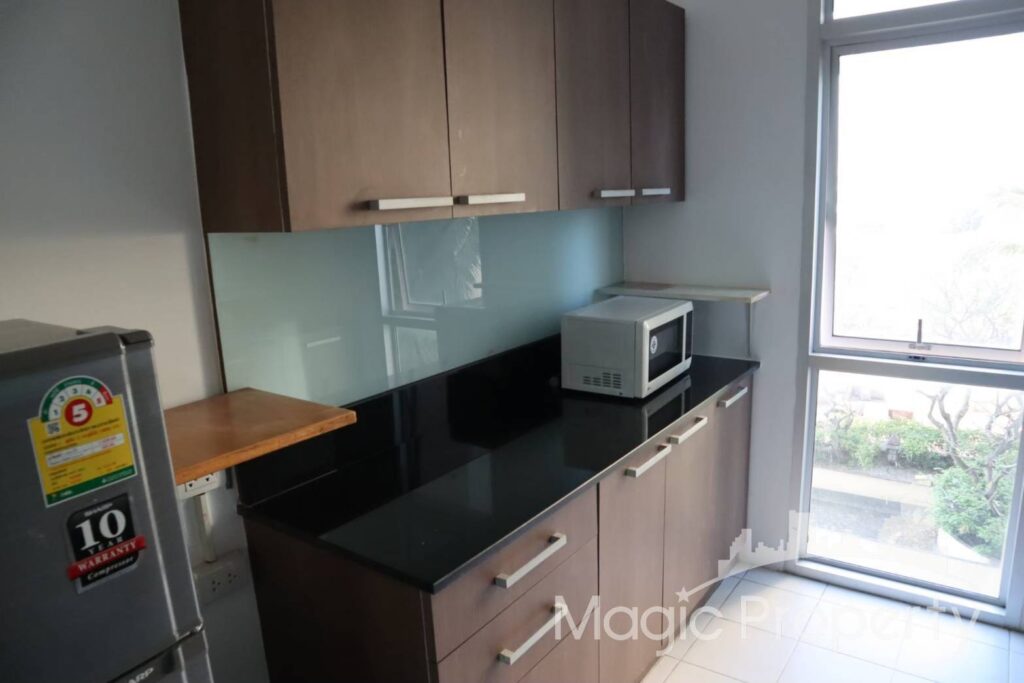 Property Image – Chewathai Ratchaprarop