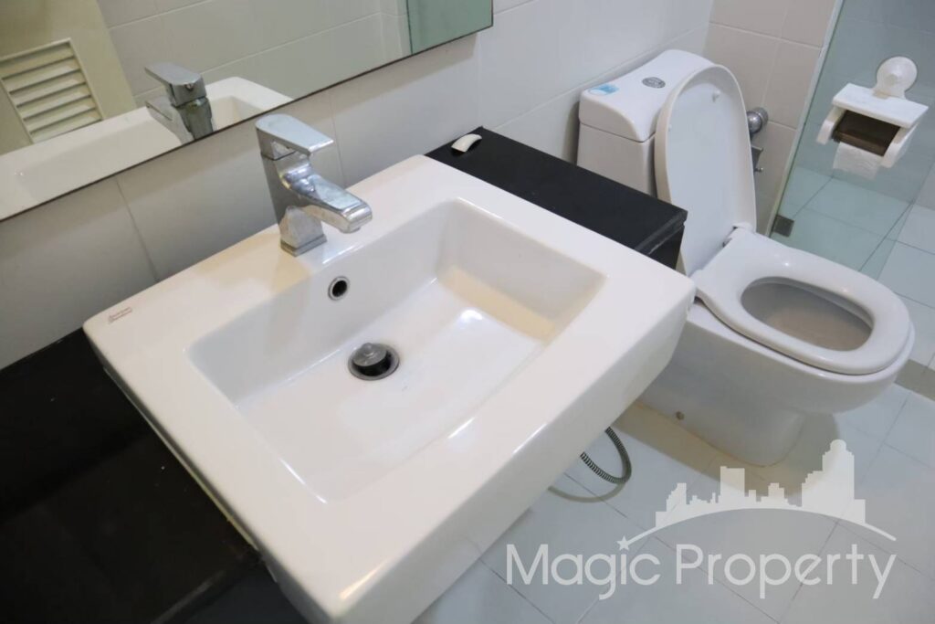 Property Image – Chewathai Ratchaprarop