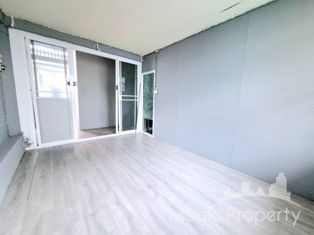 Property Image – Townhouse Silom Soi 3 For Rent