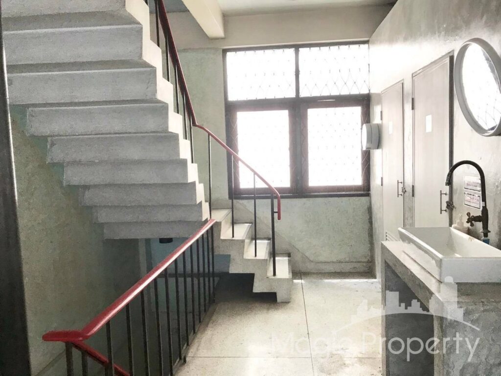 Property Image – Townhouse Silom Soi 3 For Rent