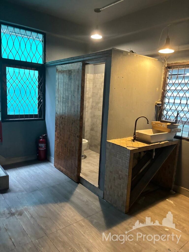 Property Image – Townhouse Silom Soi 3 For Rent