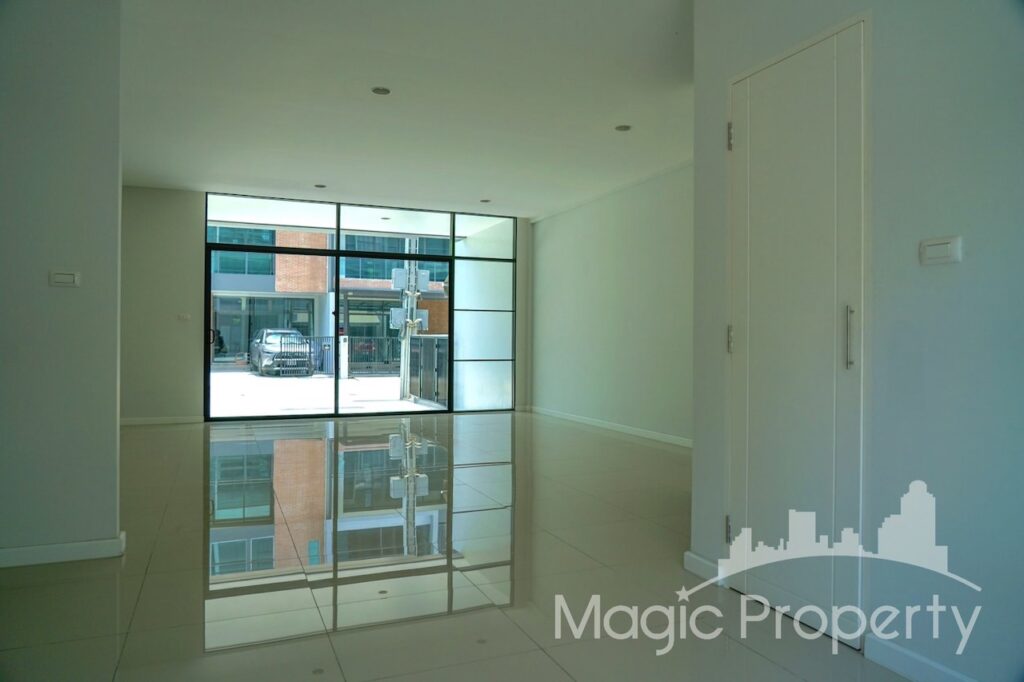 Property Image – Siri Square Charoenkrung 80