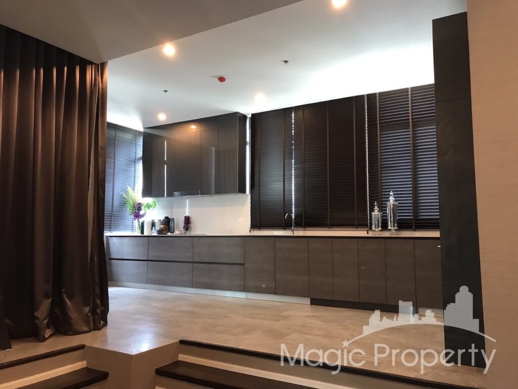 2 Bedroom Penthouse For Sale or Rent The Capital Ekamai-Thonglor Condominium, Bang Kapi, Huai Khwang, Bangkok 101310 | MGP1371
