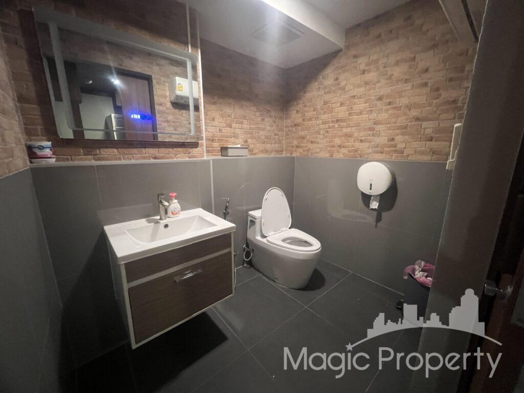 Property Image – Commercial Space Park Avenue