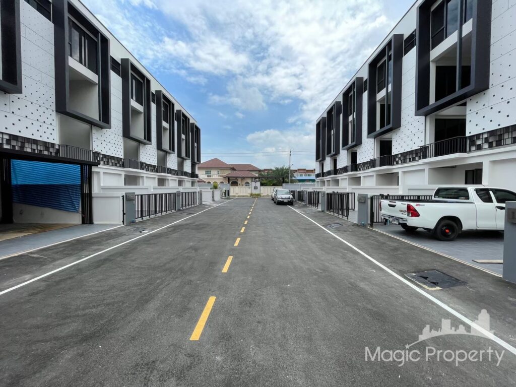 For Rent 3 Bed Townhome in The Harmony @62 Ramintra, Ram Intra, Bangkok | ฿70,000/month | MGP1412 – Photo 1