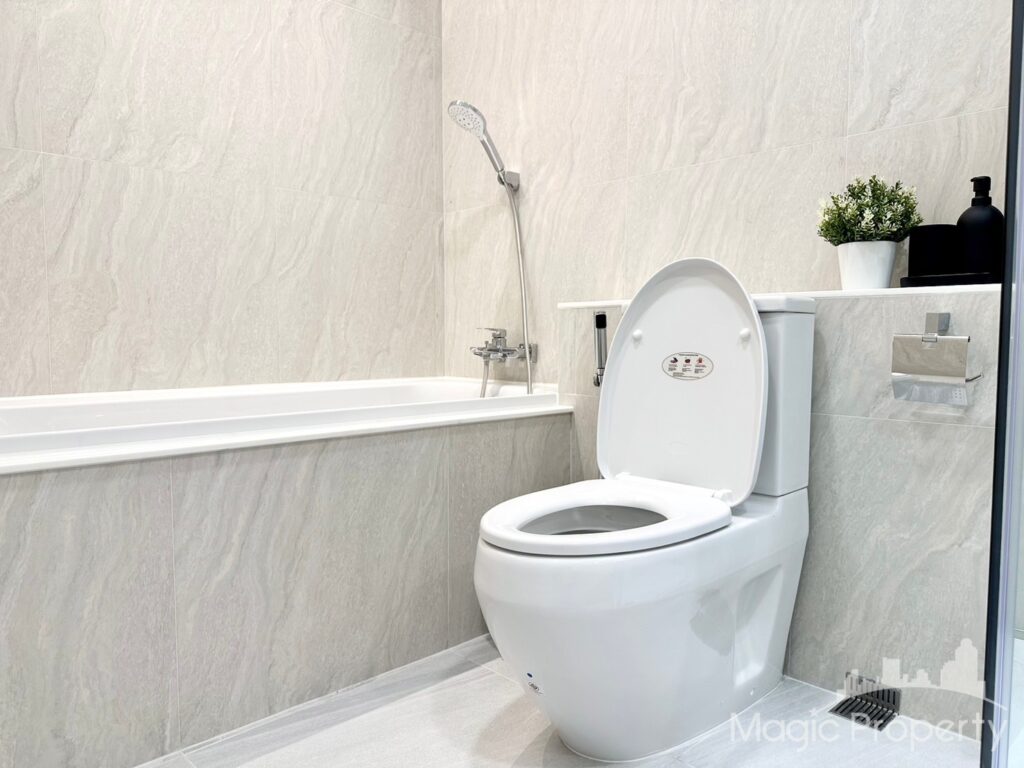 3 Bed Condo in Grand Langsuan, Lumphini, Bangkok | ฿110,000 | MGP1447 – Photo 19