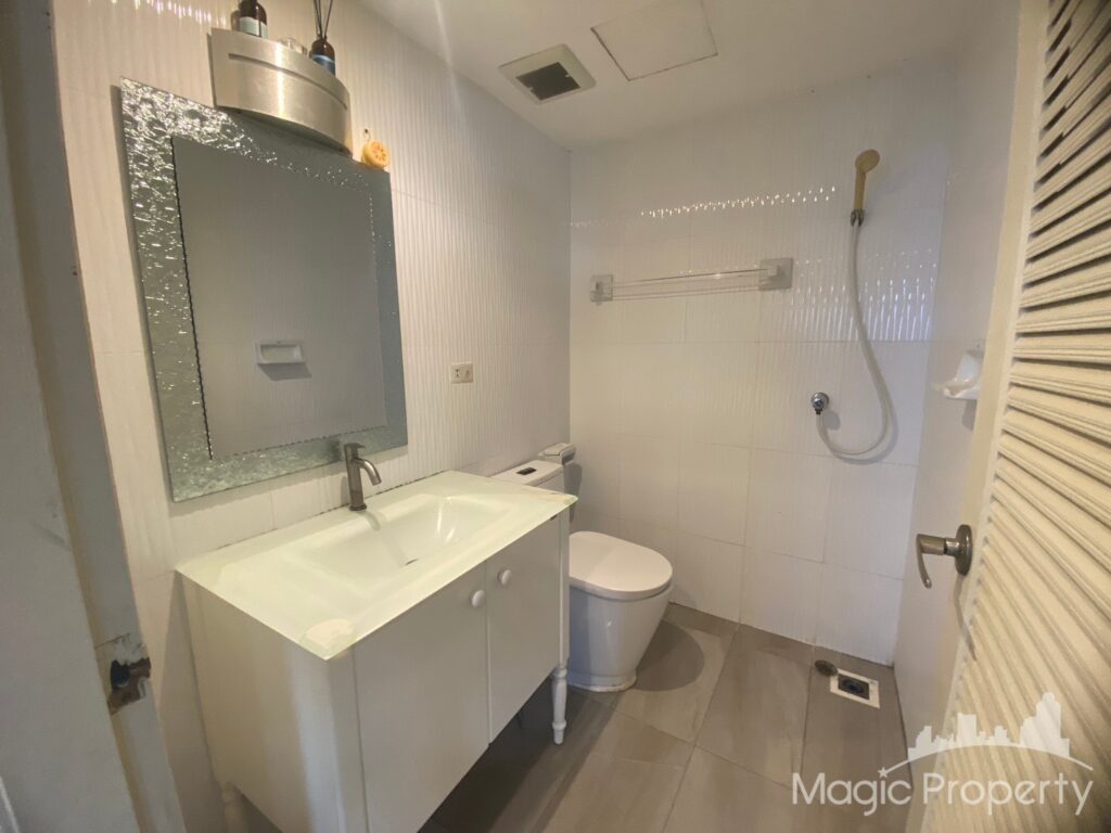 3 Bed Condo in Royal Castle Sukhumvit, Khlong Toei Nuea, Bangkok | ฿50,000 | MGP1462 – Photo 13